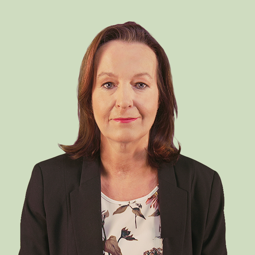 Dr. Mercedes Stiller